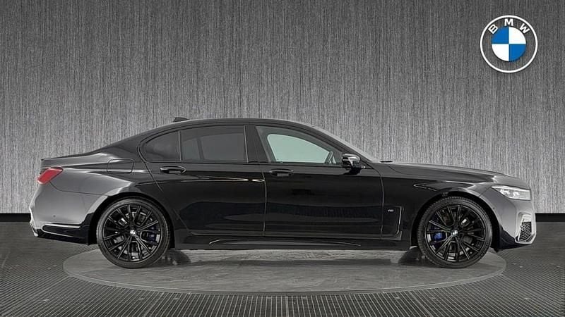 Used BMW 750 M Sport 523 HP (384 kW) 2021 Black Sedan