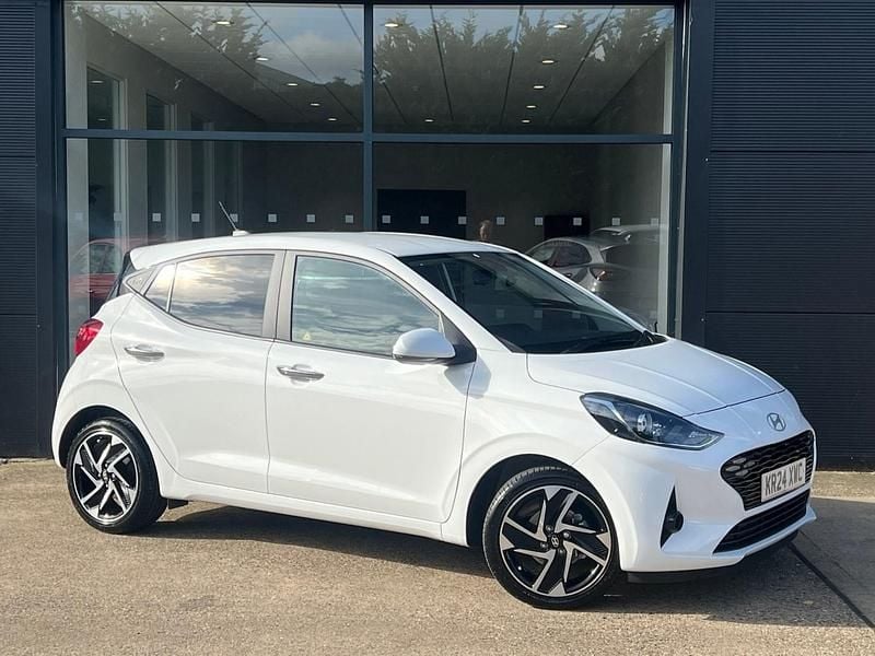 White Used 2024 Hyundai i10 Premium Hatchback | £14,995 (Fair price) - Image 1/3