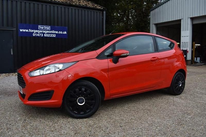 Red Used 2013 Ford Fiesta Style Hatchback | £3,995 (Fair price) - Image 1/1