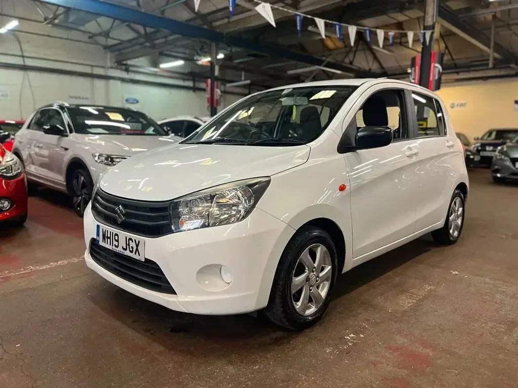 Used Suzuki Celerio SZ3 68 HP (50 kW) 2019 White Hatchback