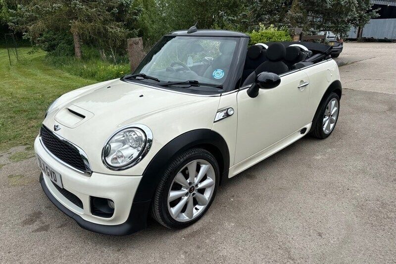 Used 2011 Mini Cooper S Hatchback | £2,995 (Good price) - Image 1/1