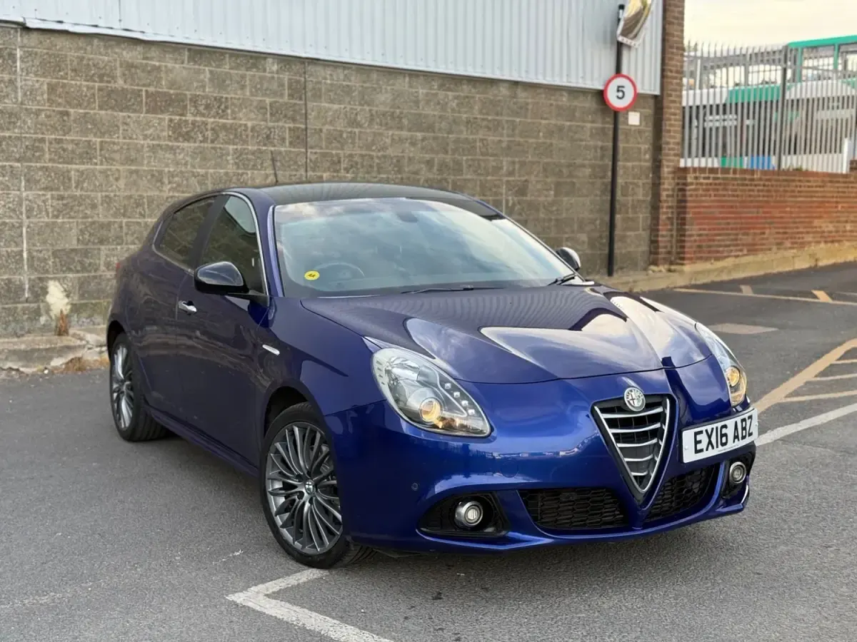 Begagnad Alfa Romeo Giulietta 2016 Blå Halvkombi