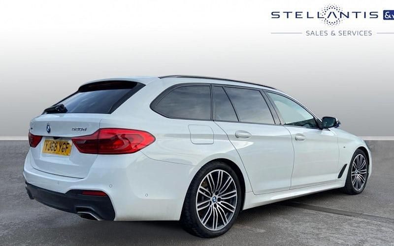 Used BMW 520 M Sport 190 HP (139 kW) 2018 Blue Estate