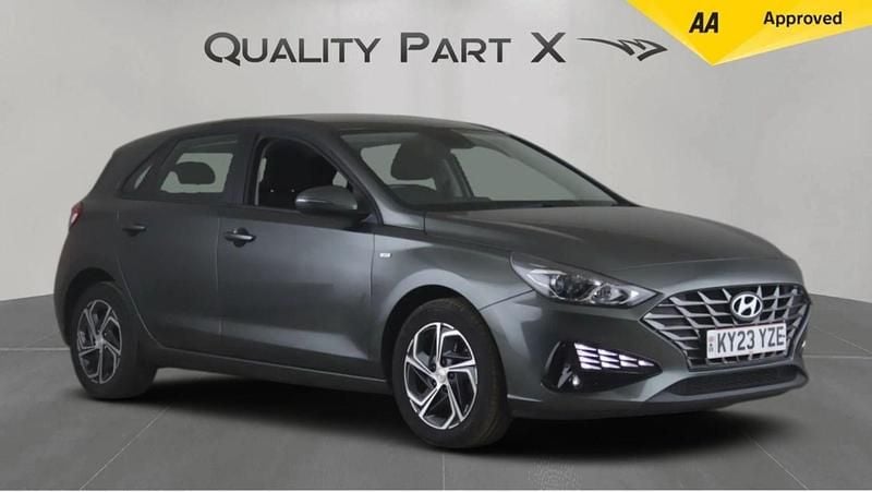 Used Hyundai i30 SE 120 HP (88 kW) 2023 Grey Hatchback