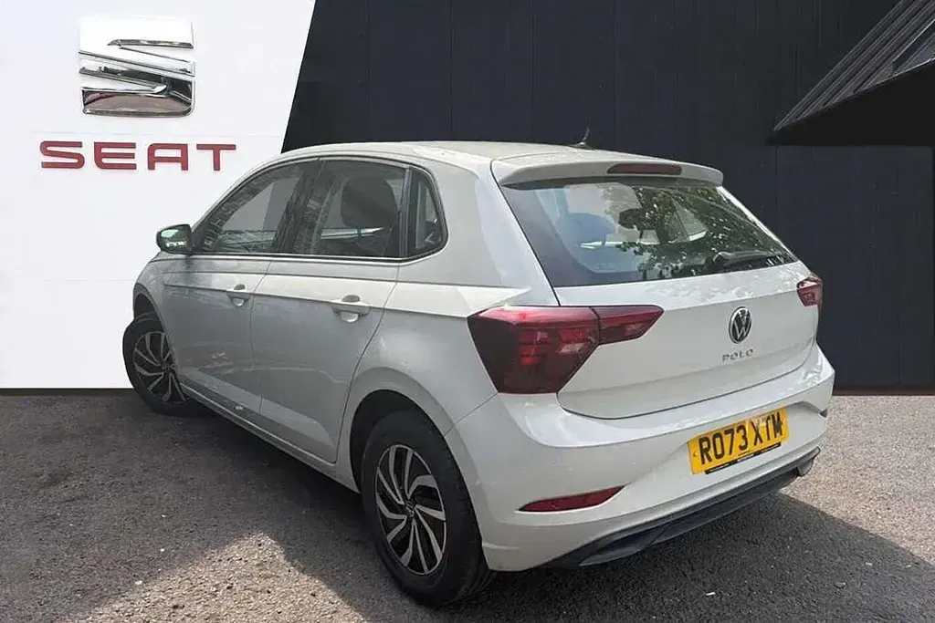 Used VW Polo Life 79 HP (58 kW) 2023 Grey Hatchback