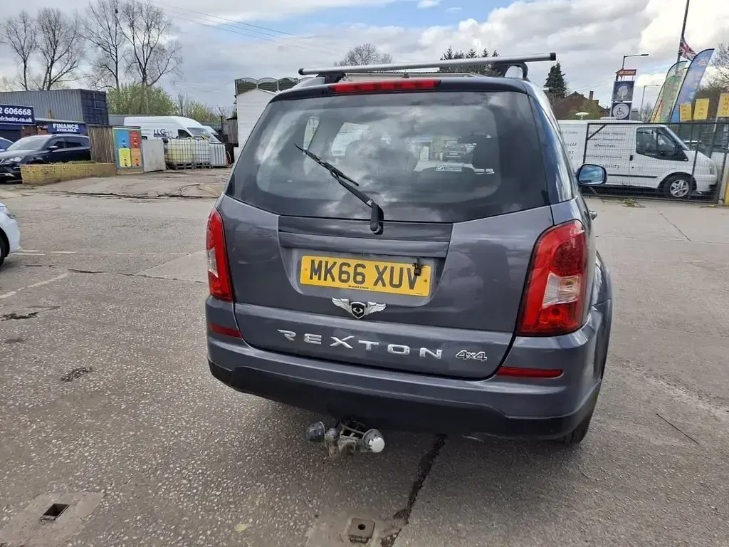 Used SsangYong Rexton 2016 Grey SUV