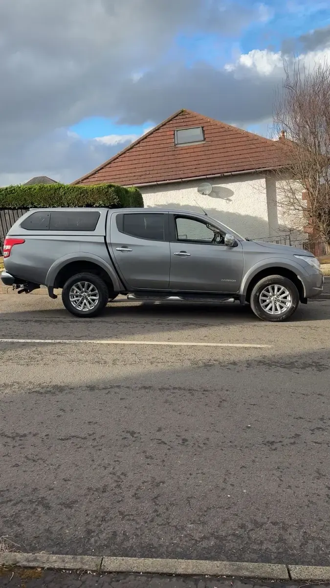 Used Mitsubishi L200 Warrior 181 HP (133 kW) 2016 Grey Pickup