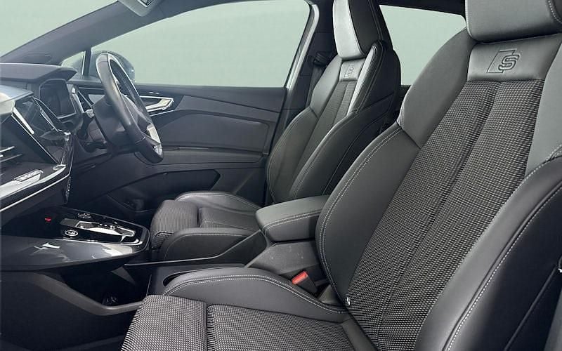 Used Audi Q4 e-tron S-Line 150 kW (204 HP) 2023 Grey SUV