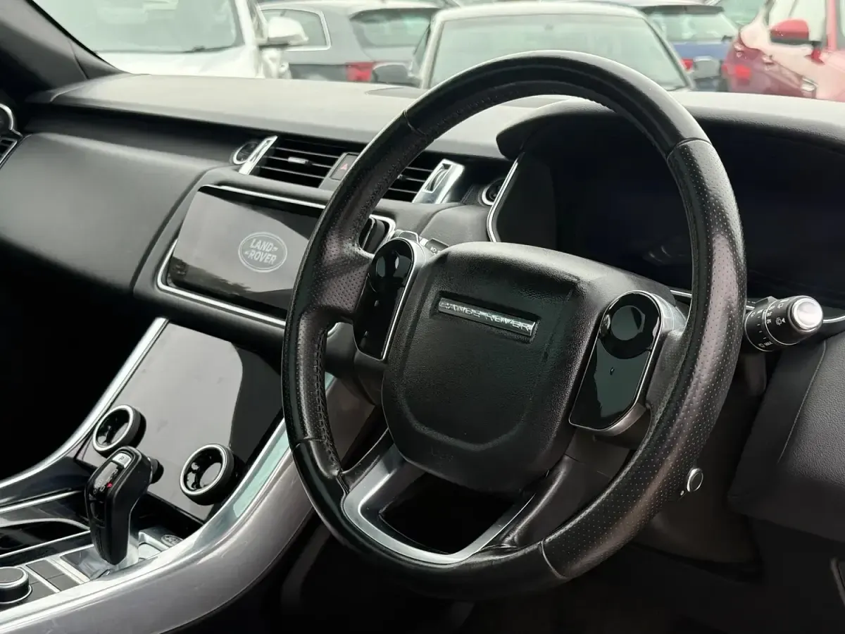 Used Land Rover Range Rover Sport HSE 301 HP (221 kW) 2019 Black SUV