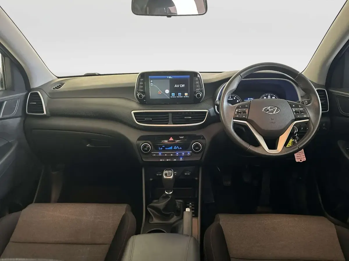 Used Hyundai Tucson SE 132 HP (97 kW) 2019 Blue SUV