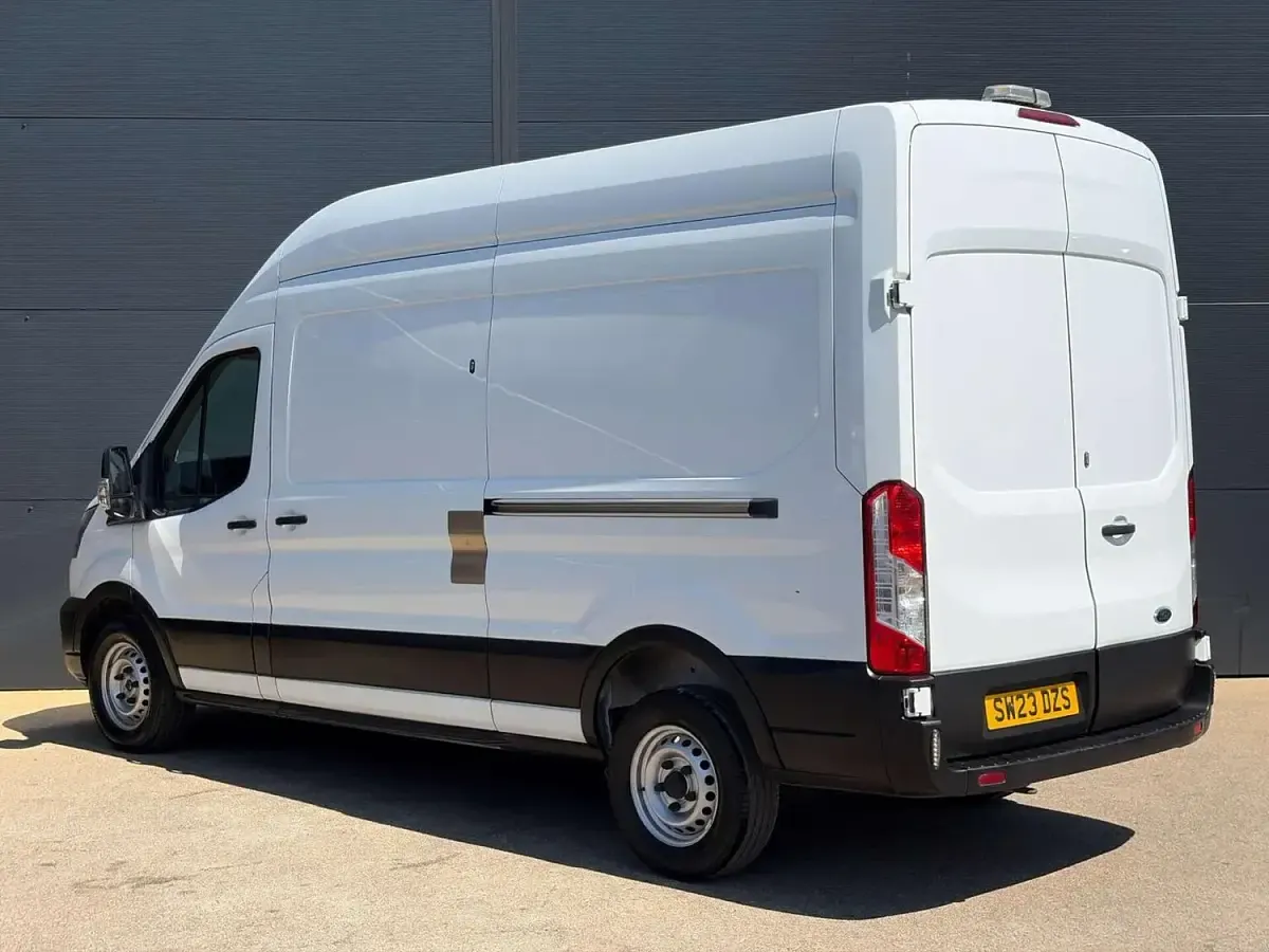 Used Ford Transit 130 HP (95 kW) 2023 White Van