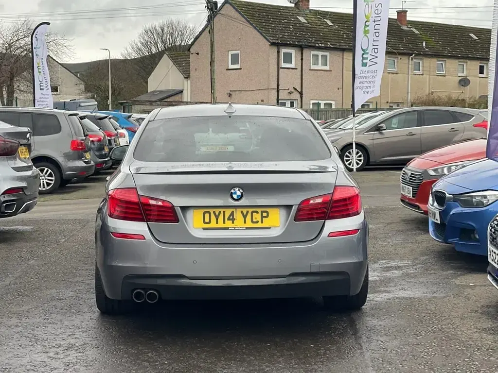 Usado BMW 520 M Sport 184 CV (135 kW) 2014 Gris Berlina