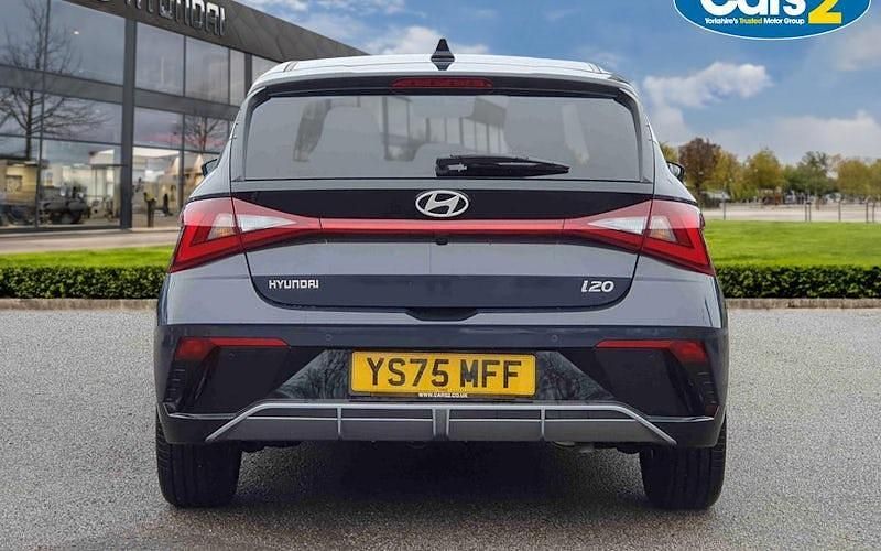 New Hyundai i20 Premium 101 HP (74 kW) 2025 Grey Hatchback