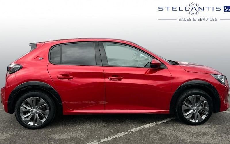 Used Peugeot e-208 Allure Premium 100 kW (136 HP) 2021 Red Hatchback