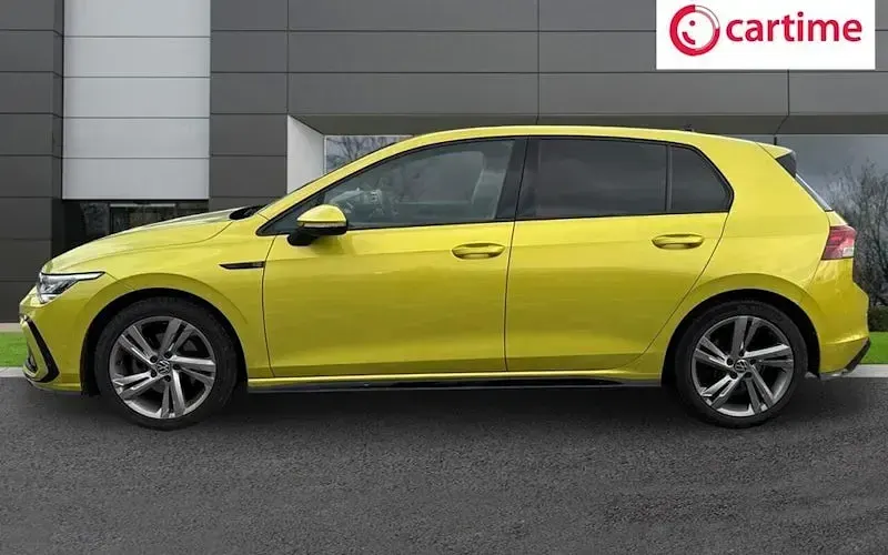 Used VW Golf VIII R-line 150 HP (110 kW) 2023 Hatchback