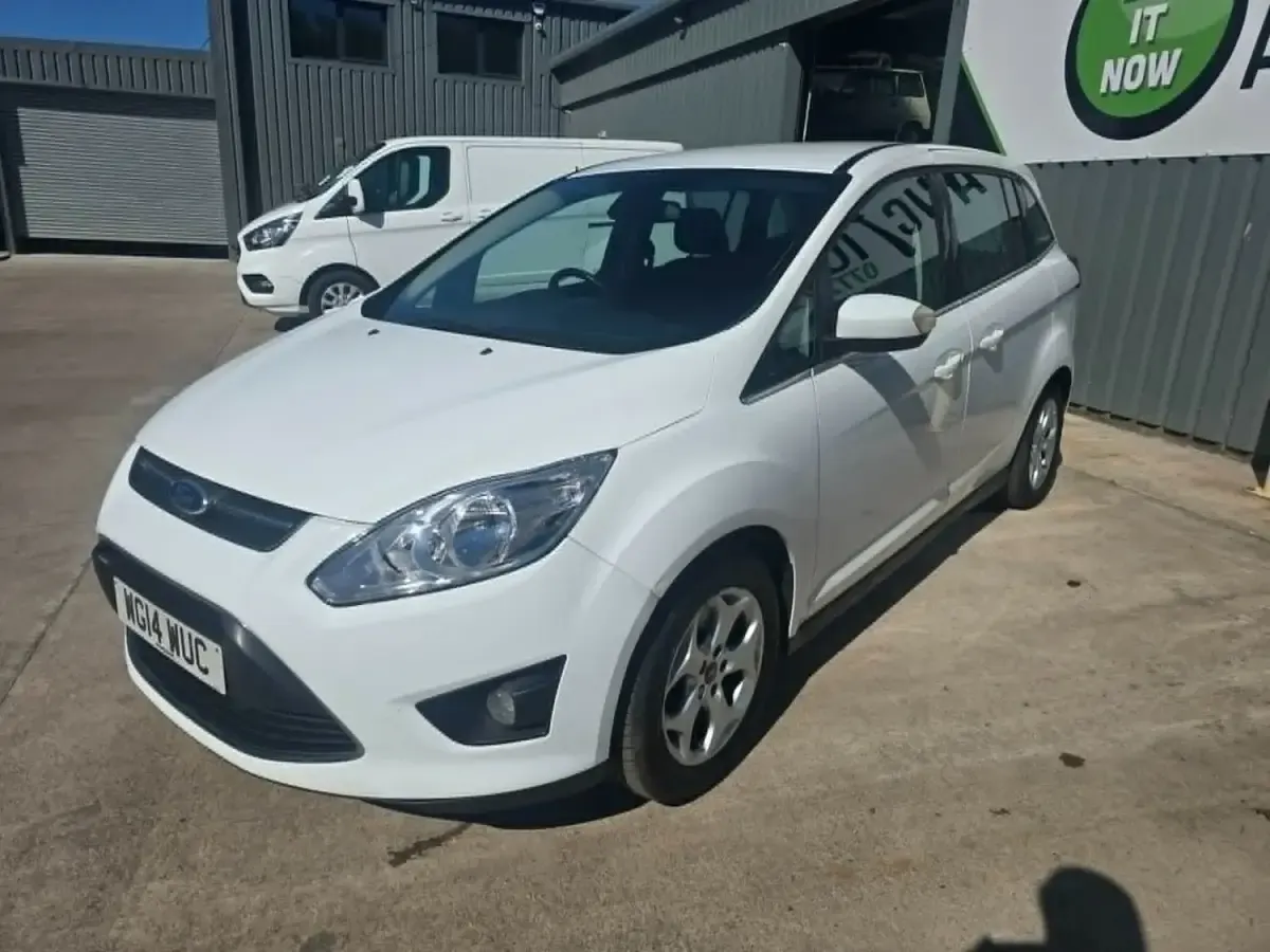 Usado Ford Grand C-Max Zetec 115 HP (84 kW) 2014 Branco Monovolume