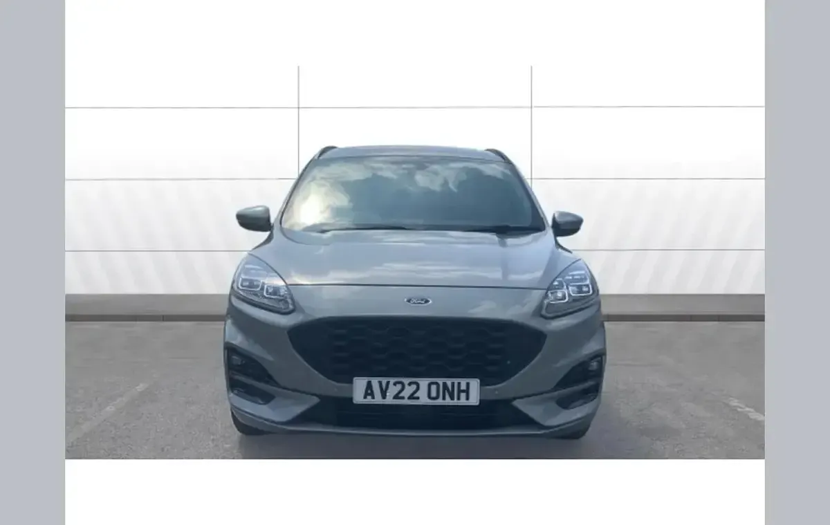 Used Ford Kuga ST-Line 147 HP (108 kW) 2022 Silver SUV