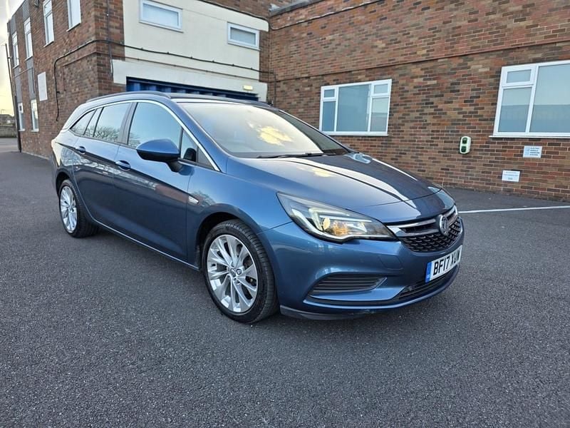 Used Vauxhall Astra 2017 Blue Estate