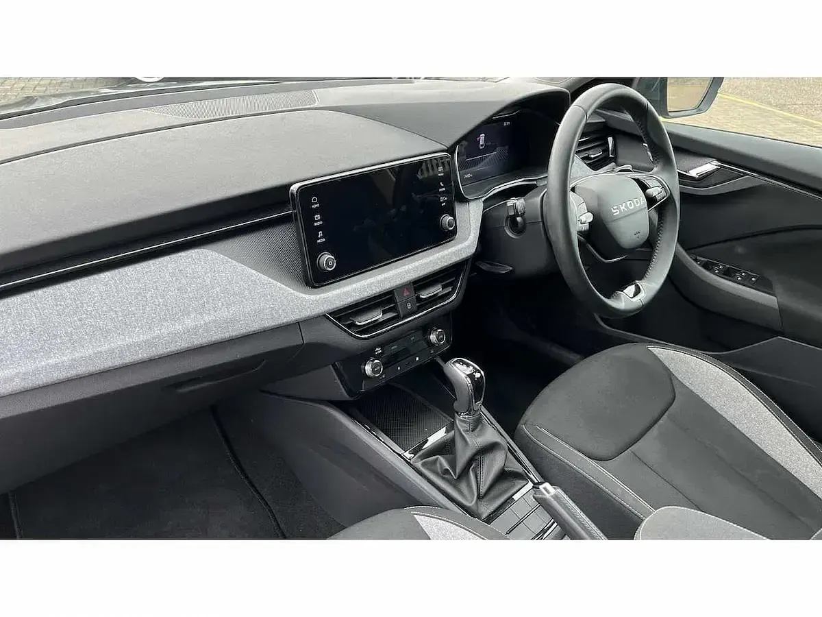 Used Skoda Scala SE 116 HP (85 kW) 2025 Graphite grey Hatchback