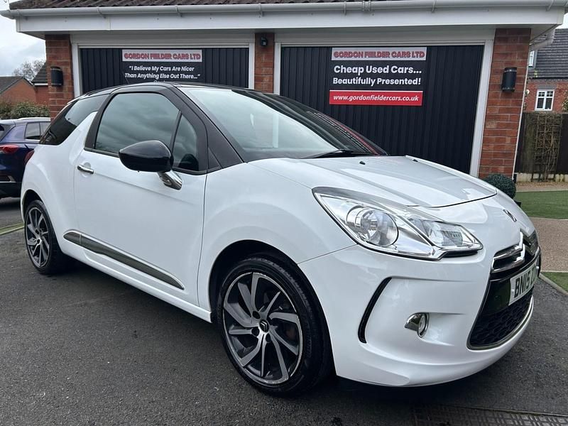 Used Citroën DS3 PureTech 110 HP (80 kW) 2015 White Hatchback