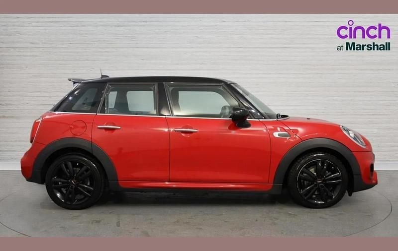 Used Mini Cooper Sport 134 HP (98 kW) 2020 Red Hatchback