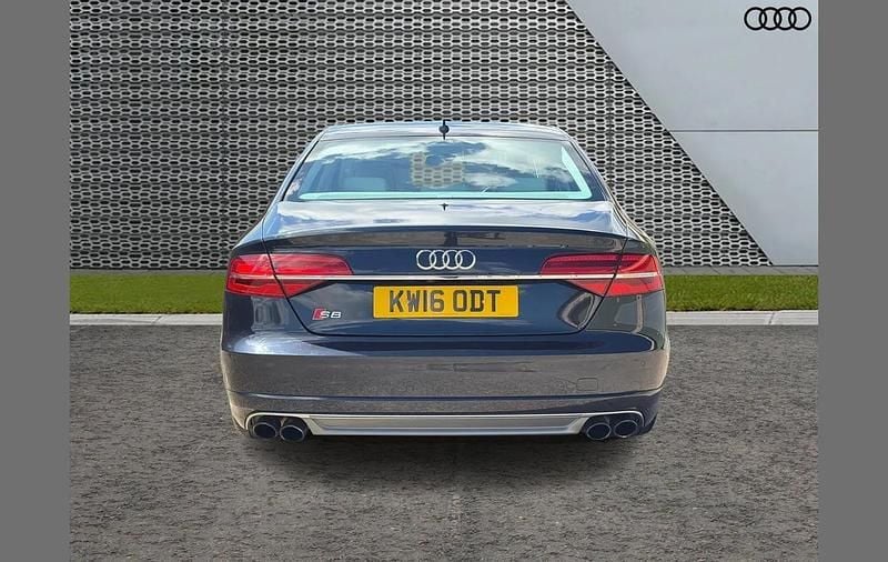 Used Audi S8 Advanced 520 HP (382 kW) 2016 Blue Sedan