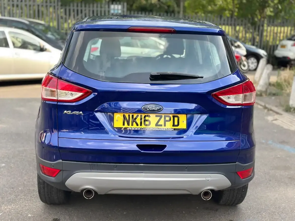 Used Ford Kuga Zetec 150 HP (110 kW) 2016 Blue SUV