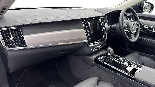 Used Volvo V90 Plus 345 HP (253 kW) 2026 Estate