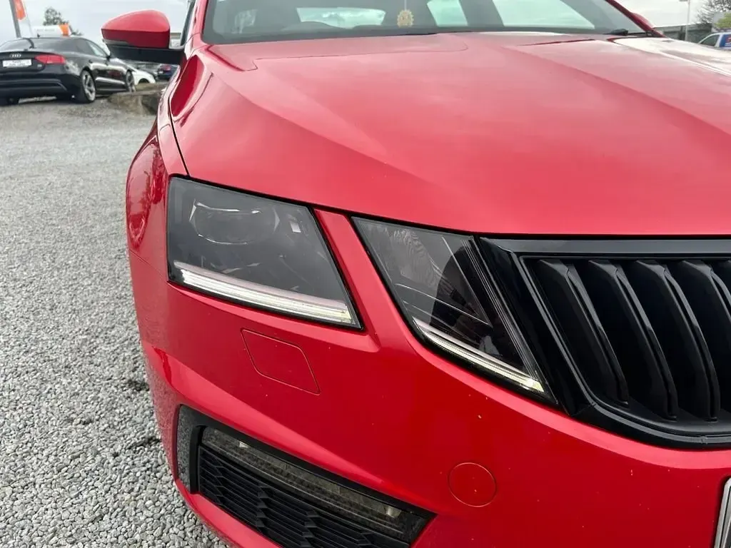 Usado Skoda Octavia vRS 184 CV (135 kW) 2017 Rojo Utilitario