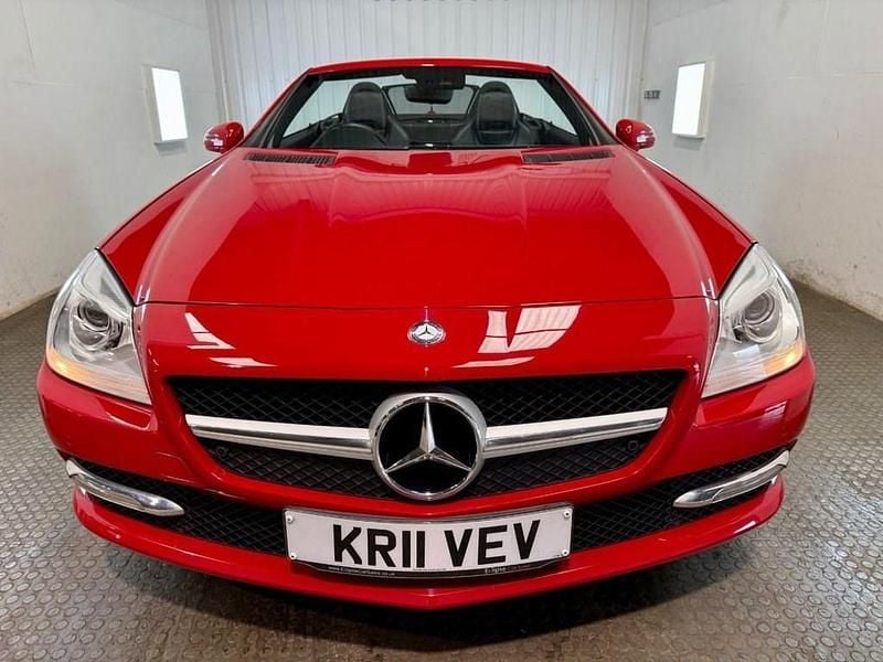 Used Mercedes SLK250 2011 Red Cabriolet