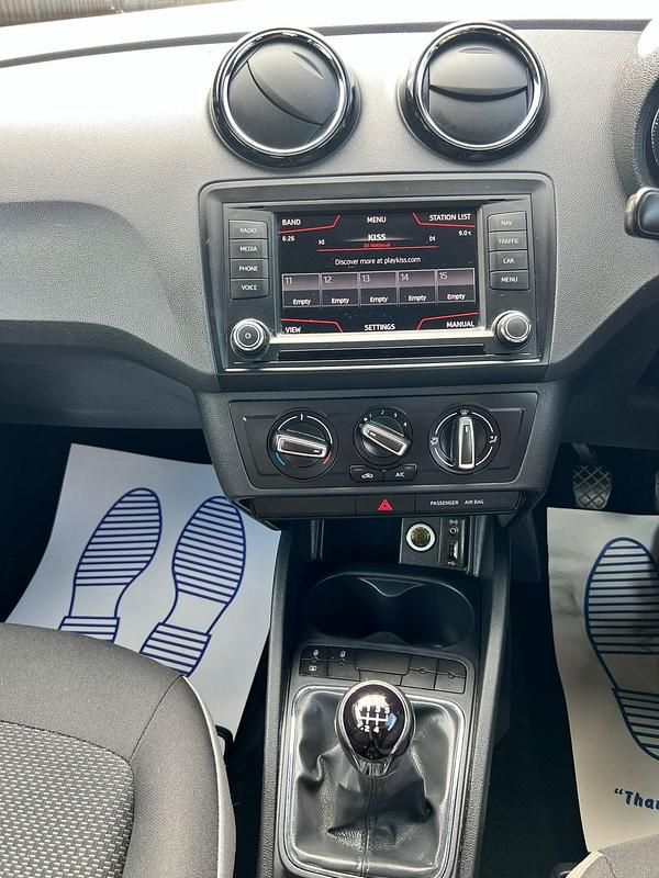 Używany Seat Ibiza SE Technology 90 KM (66 kW) 2016 Biały Hatchback