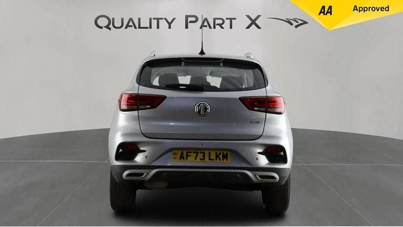 Used MG ZS Excite 106 HP (77 kW) 2023 Silver SUV