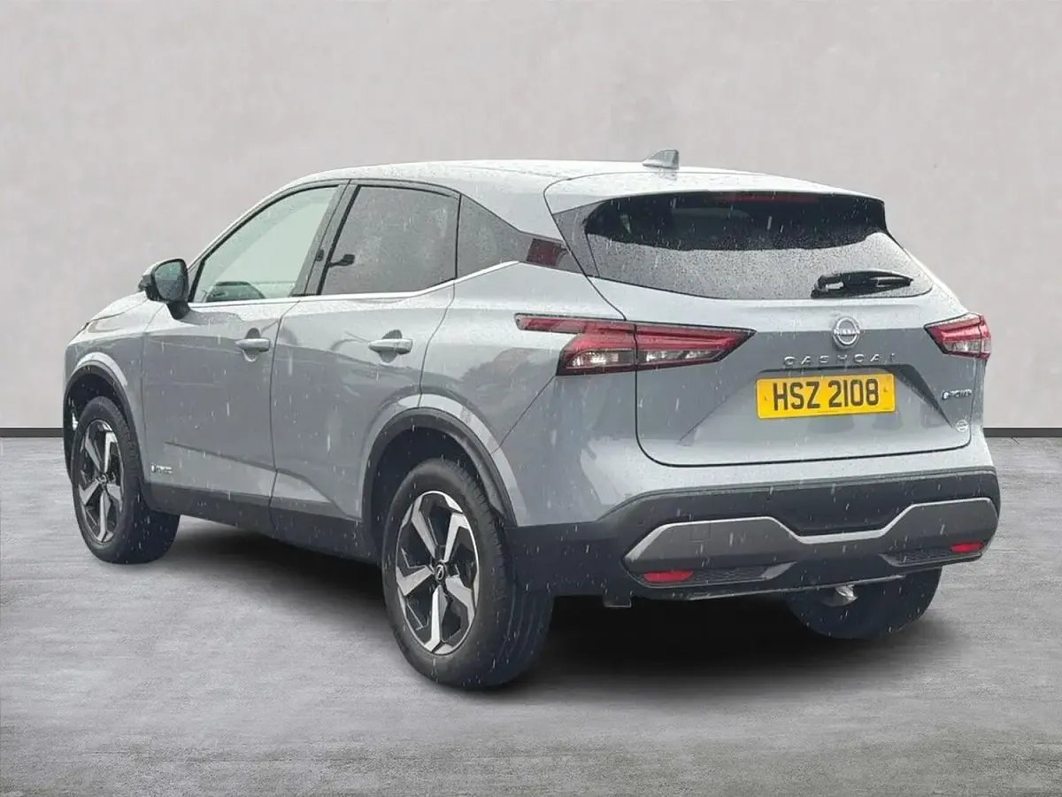 Used Nissan Qashqai N-Connecta 190 HP (139 kW) 2023 Grey SUV