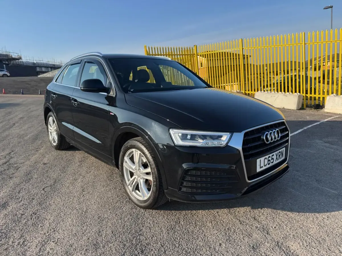 Używany Audi Q3 S-Line 2015 Czarny SUV