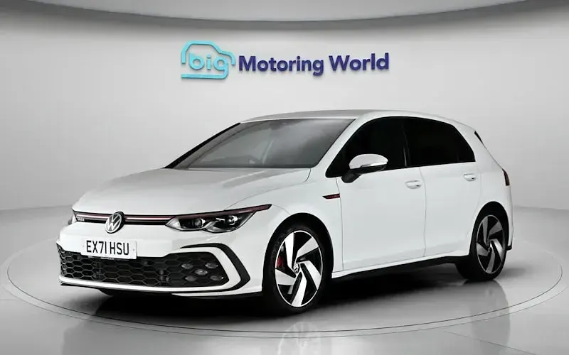 Used VW Golf VIII GTI 245 HP (180 kW) 2024 Hatchback