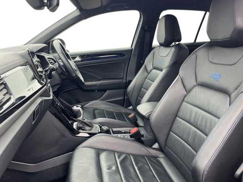 Used VW T-Roc 300 HP (220 kW) 2023 SUV