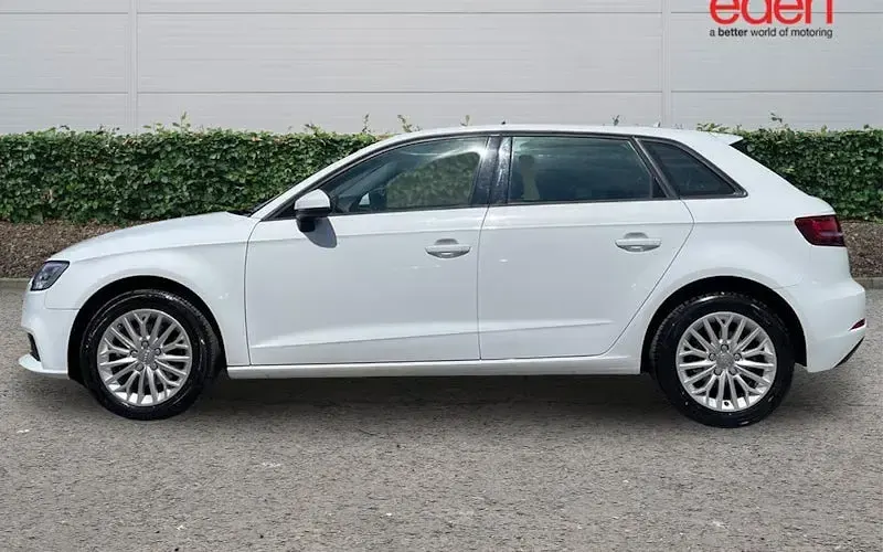 Used Audi A3 Sportback Design 116 HP (85 kW) 2018 Hatchback