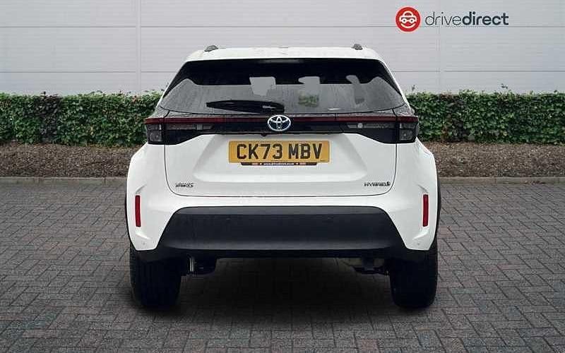 Used Toyota Yaris Hybrid Design 116 HP (85 kW) 2025 Estate