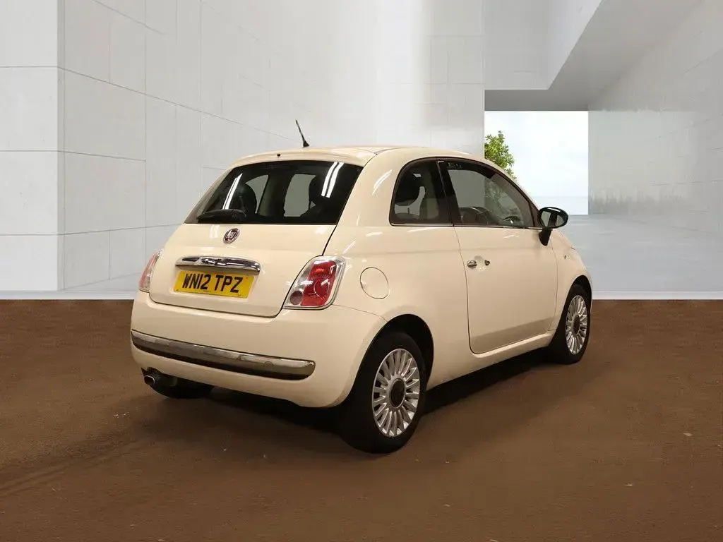 Used Fiat 500 Lounge 69 HP (50 kW) 2012 White Hatchback