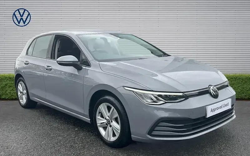Used VW Golf VIII Life 150 HP (110 kW) 2022 Hatchback