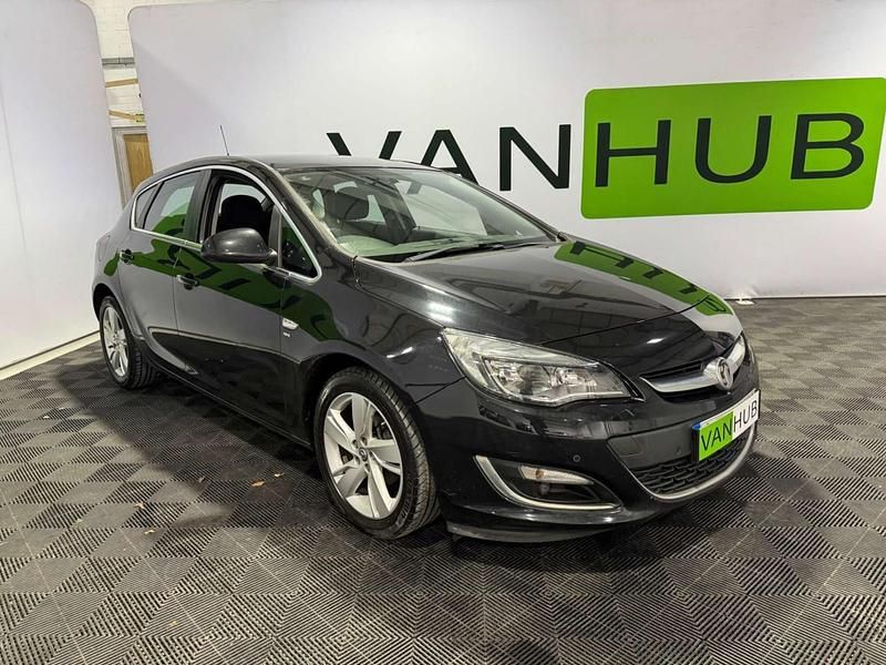 Black Used 2015 Vauxhall Astra SRi Hatchback | £5,995 (Fair price) - Image 1/4