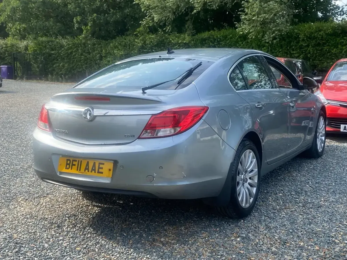 Used Vauxhall Insignia Elite 160 HP (117 kW) 2011 Silver Hatchback