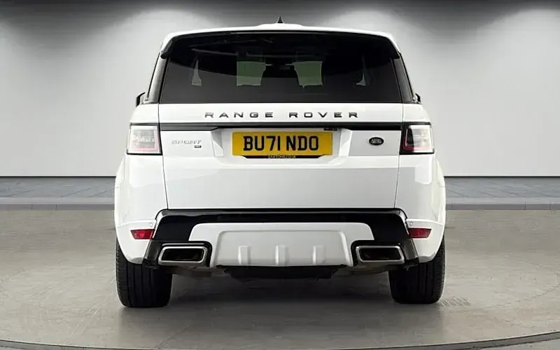 Used Land Rover Range Rover Sport HSE Dynamic 300 HP (220 kW) 2021 Fuji white SUV