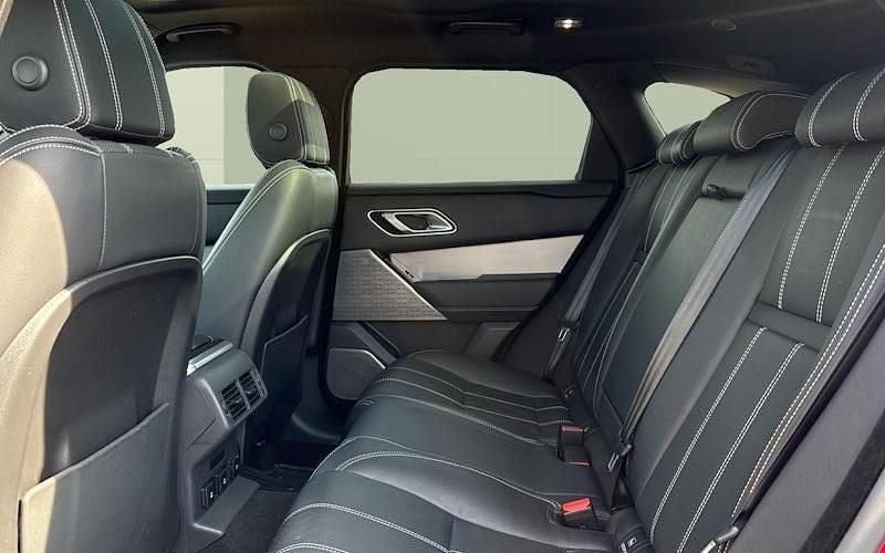 Used Land Rover Range Rover Velar SE Dynamic 204 HP (150 kW) 2021 Red SUV