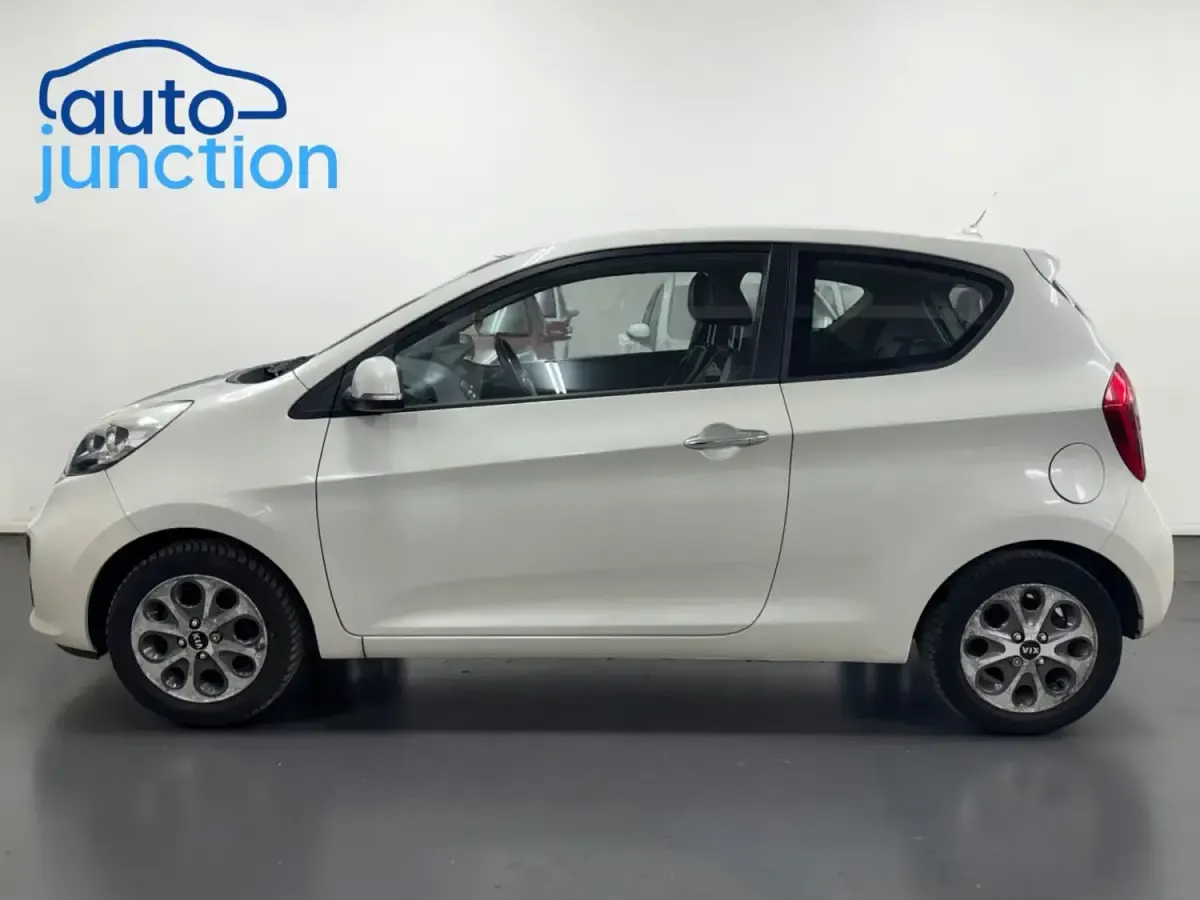 Second-hand Kia Picanto 84 CP (61 kW) 2012 Bej Hatchback