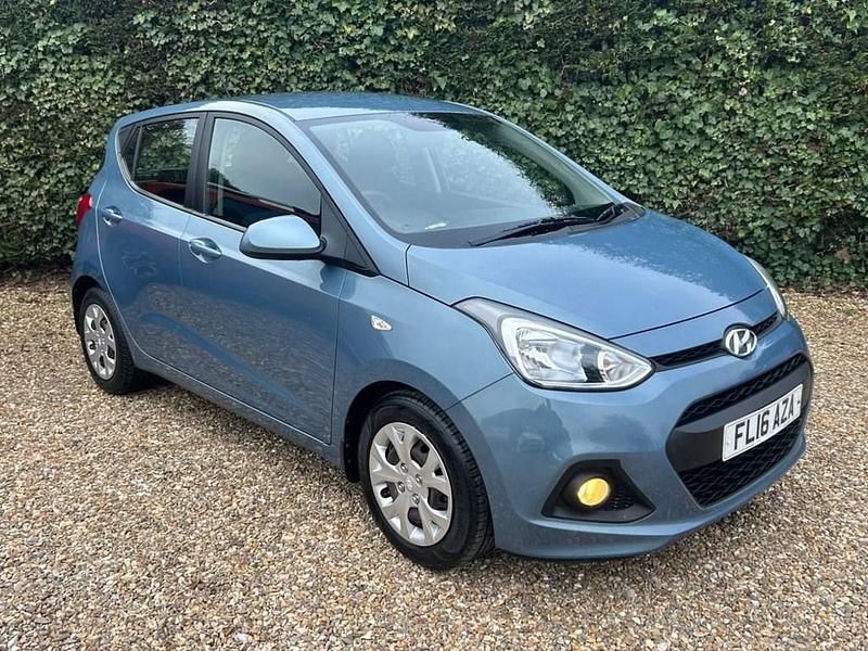 Used Hyundai i10 SE 66 HP (48 kW) 2016 Blue Hatchback