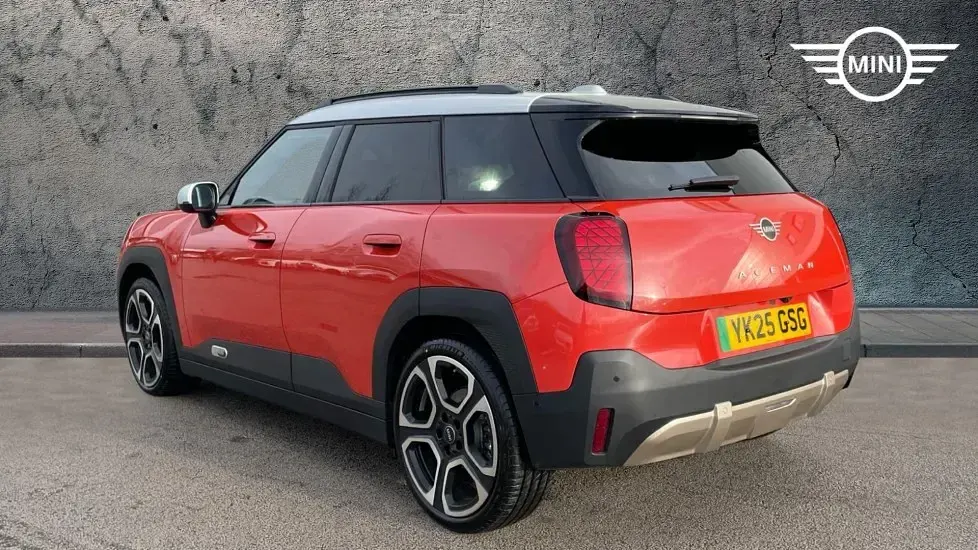 New Mini Aceman 133 kW (181 HP) 2025 Red SUV