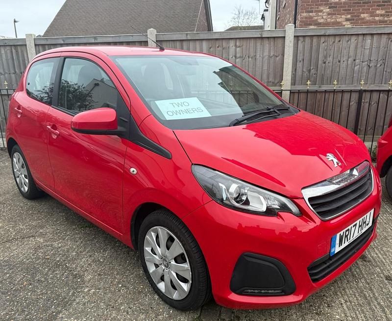 Used Peugeot 108 Active 68 HP (50 kW) 2017 Red Hatchback