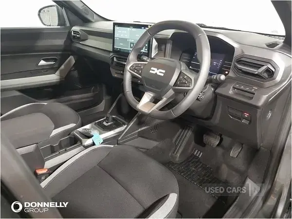 Ny Dacia Duster Journey 155 HK (114 kW) 2026 Grå Halvkombi