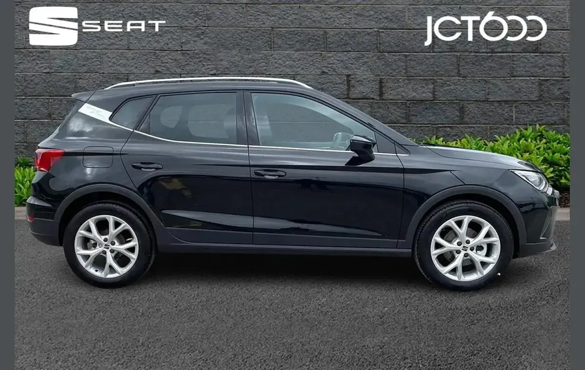 Ny Seat Arona FR 115 HK (84 kW) 2026 Svart SUV